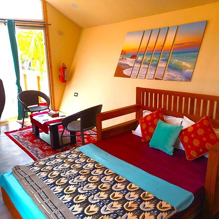 Chan Beach Resort Bahur Esterno foto