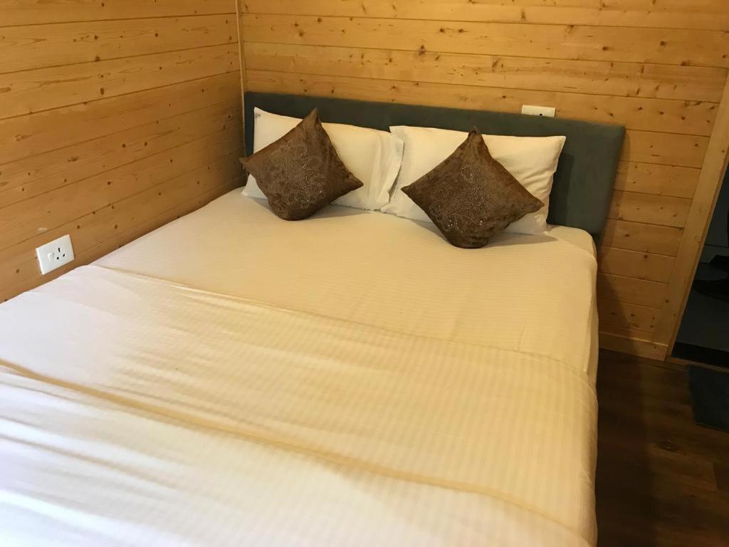 Chan Beach Resort Bahur Esterno foto