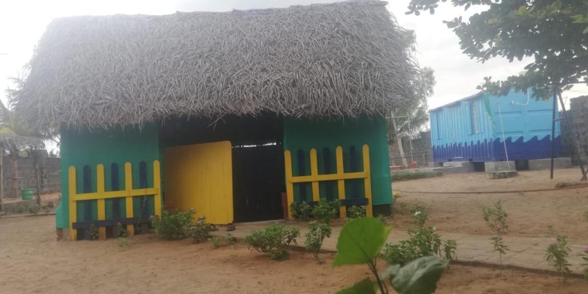 Chan Beach Resort Bahur Esterno foto
