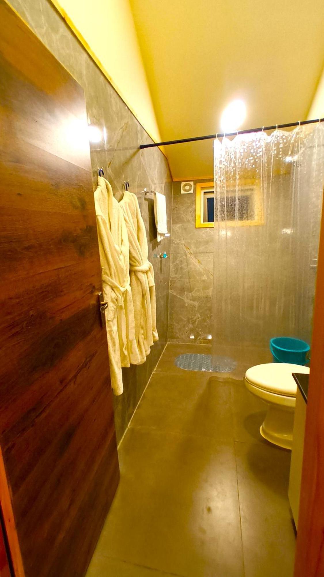 Chan Beach Resort Bahur Esterno foto